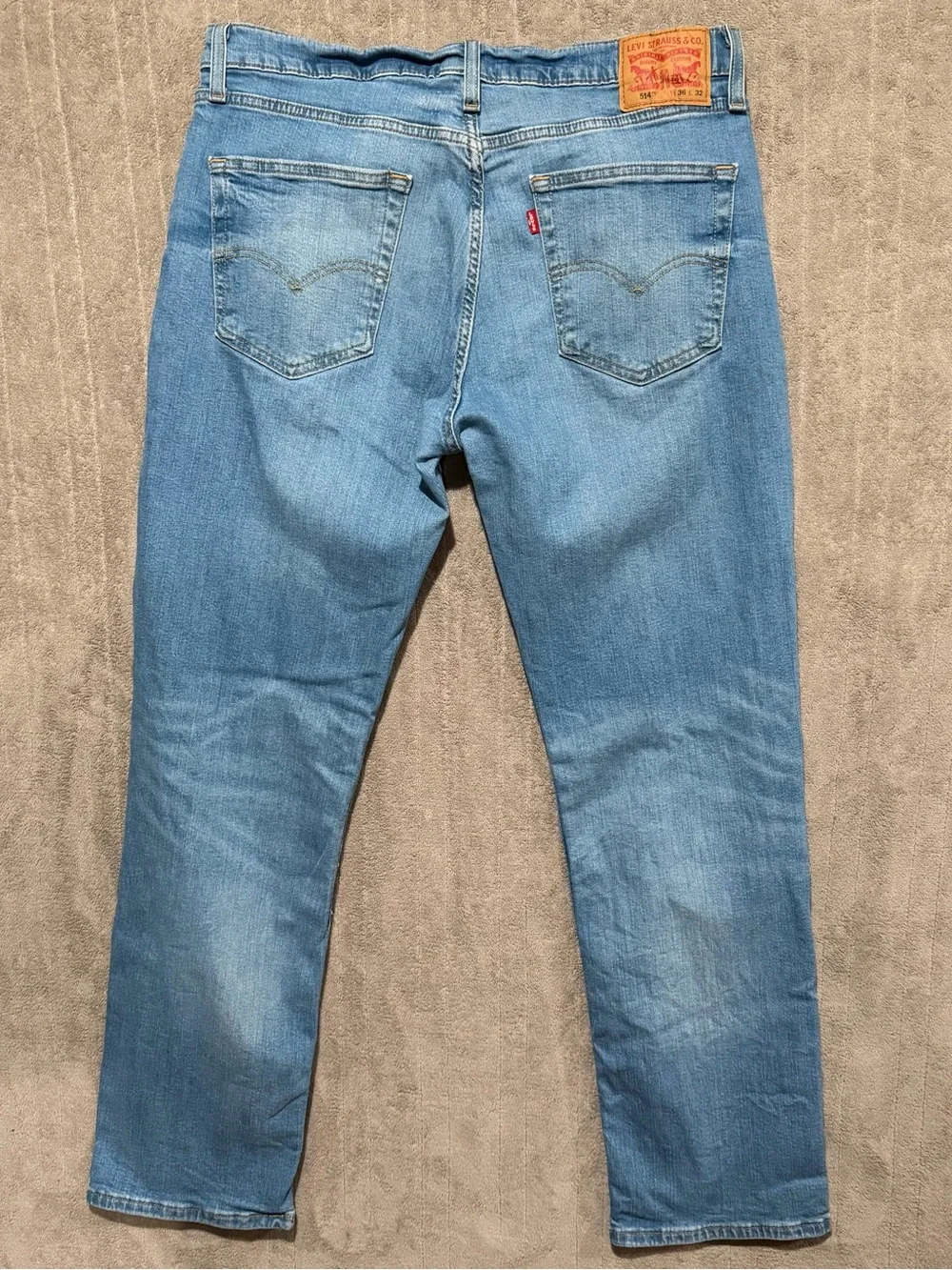Levis Jeans Mens 36x32 Blue 514 Straight Fit Medium Wash Denim Casual Workwear
